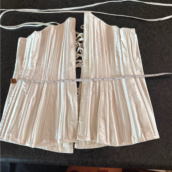 White Cotton Structured Boned Bridal Style Corset with Silver Grommets - Picture 12 of 14